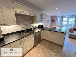 Kitchen- click for photo gallery